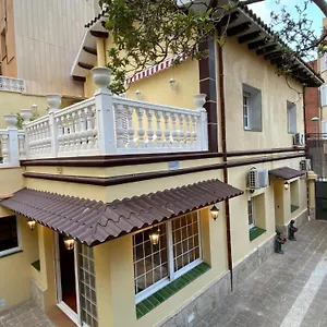 Casa Flores Del Mediterráneo Badalona